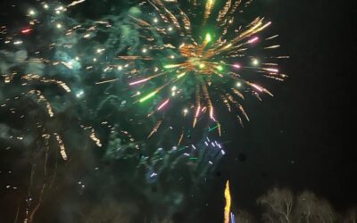 Vier Oud en Nieuw met ons mee!