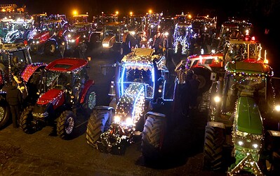 Verlichte Trekkerstocht door Kalenberg